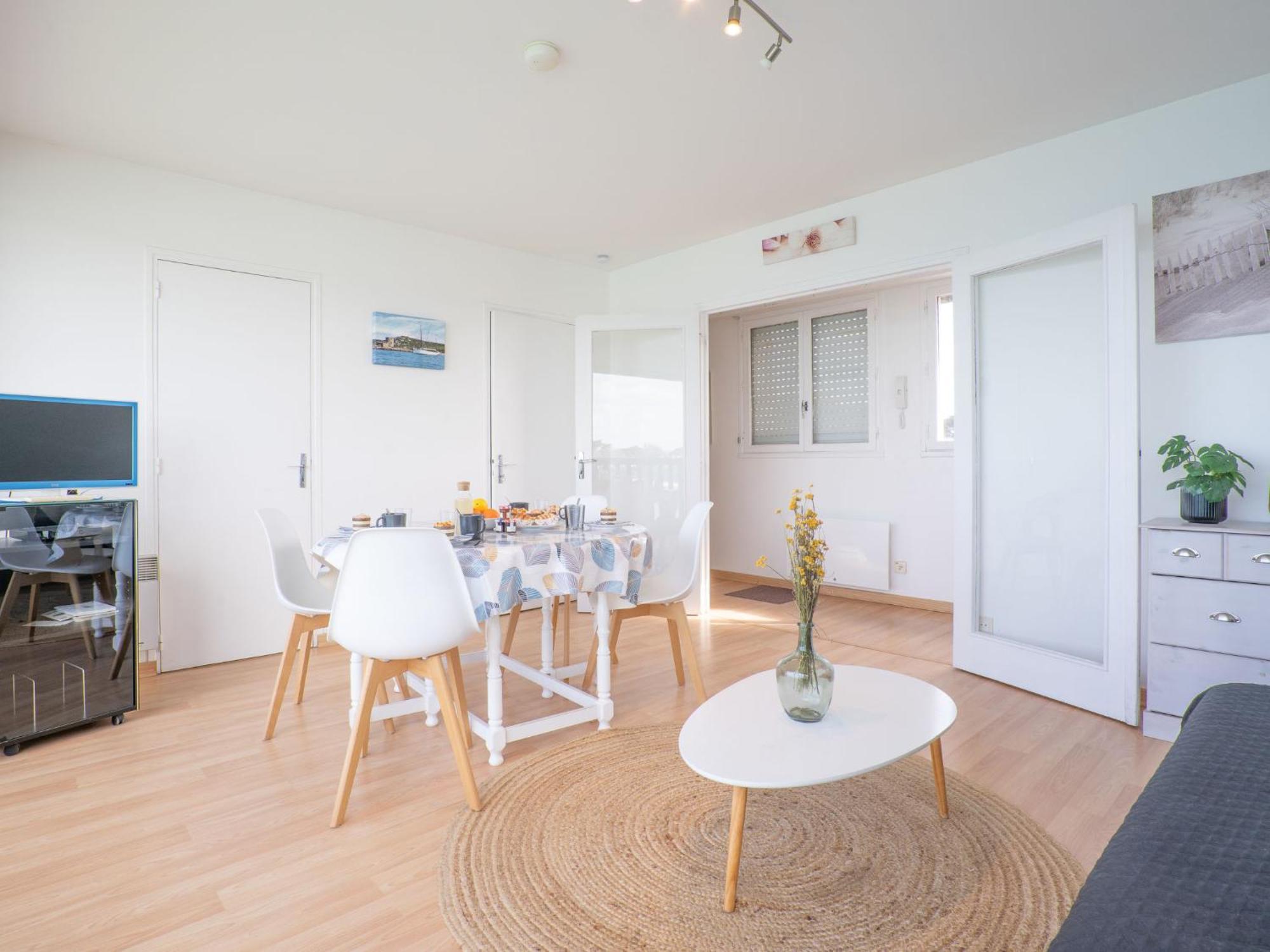 Apartment Bellevue By Interhome แซ็ง ปิแอร์ ควิเบอรอง ภายนอก รูปภาพ